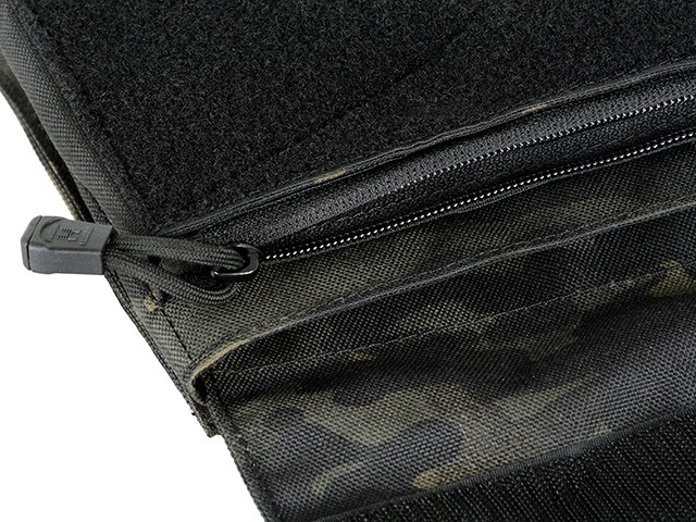 Buckle Up Kangaroo Front-Panel - Olive [8FIELDS]