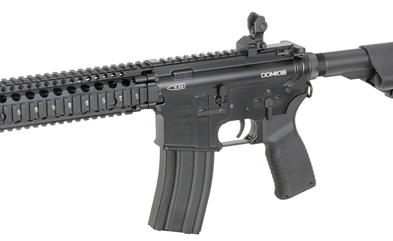 CM.105 Daniel Defense MK18 S-AEG mit Eshooter ETU
