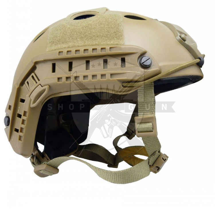 Fast PJ Helm (Größe M) (TAN)