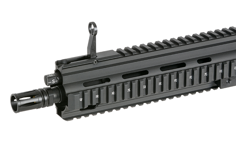 BY-817 11" max. 0,5J AEG - Schwarz